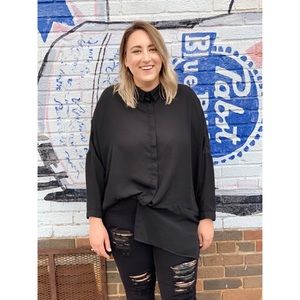 Express • Black distressed jeans • size 14